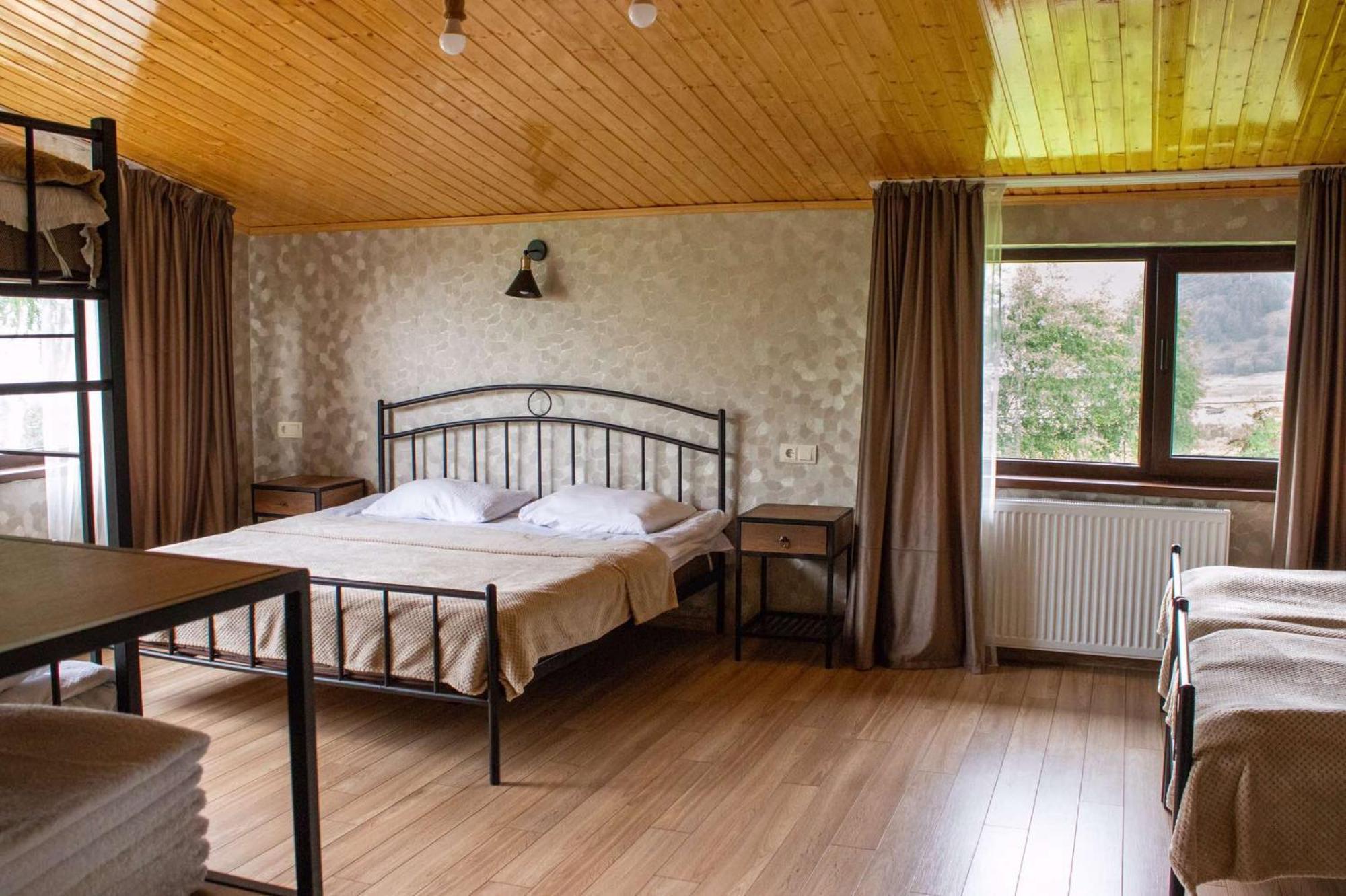 Hotel Garemta Kazbegi Esterno foto