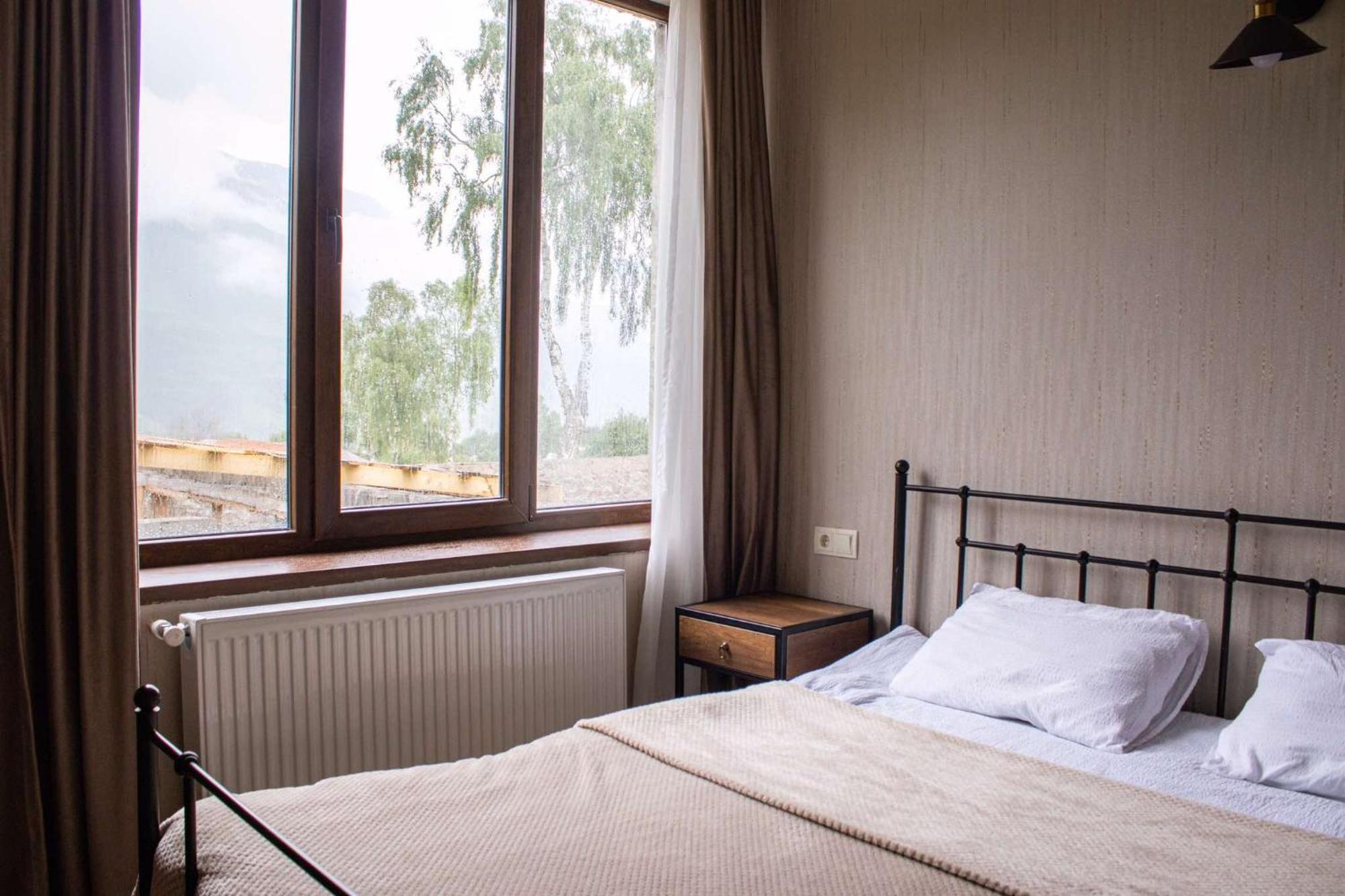 Hotel Garemta Kazbegi Esterno foto